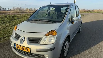 Grijs Occasion 2005 Renault Modus Authentique MPV | € 1.595 (Eerlijke prijs)