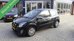 Zwart Gebruikt 2011 Renault Twingo Hatchback | € 2.950 (Eerlijke prijs)
