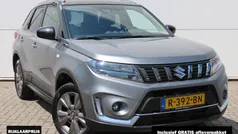 Gebruikt 2022 Suzuki Vitara SUV | € 23.950 (Eerlijke prijs)