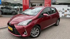 Rood Gebruikt 2018 Toyota Yaris Executive Hatchback | € 15.250 (Eerlijke prijs)