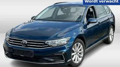 Blauw Gebruikt 2022 VW Passat Business Stationwagen | € 28.450 (Eerlijke prijs)