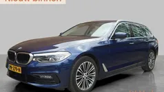Blauw, metallic lak Gebruikt 2017 BMW 520 Executive Stationwagen | € 23.500 (Eerlijke prijs)