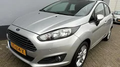Grijs Gebruikt 2015 Ford Fiesta Titanium Hatchback | € 6.950 (Eerlijke prijs)