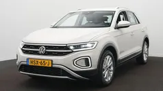 Grijs Gebruikt 2022 VW T-Roc Style SUV | € 29.900 (Eerlijke prijs)