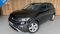 Zwart Gebruikt 2023 VW T-Cross R-line SUV | € 30.950 (Eerlijke prijs)