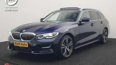 Gebruikt 2022 BMW 330e Luxury Line Stationwagen | € 34.740 (Super prijs)