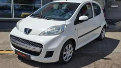 Wit Gebruikt 2010 Peugeot 107 Hatchback | € 2.990 (Eerlijke prijs)