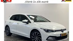 Wit Gebruikt 2021 VW Golf VIII Style Hatchback | € 22.845 (Eerlijke prijs)