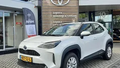 Wit Gebruikt 2024 Toyota Yaris Cross Business Edition SUV | € 28.690 (Eerlijke prijs)
