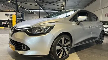 Occasion 2016 Renault Clio IV Dynamique Hatchback | € 6.599 (Eerlijke prijs)