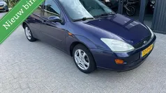 Gebruikt 2000 Ford Focus Ghia Sedan | € 850 (Goede deal)