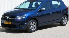 Blauw Gebruikt 2016 Dacia Sandero Anniversary Hatchback | € 7.450 (Goede deal)