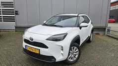 Wit Gebruikt 2024 Toyota Yaris Cross Active SUV | € 27.899 (Eerlijke prijs)