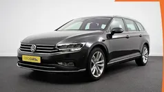 Grijs Gebruikt 2021 VW Passat Pro Stationwagen | € 25.890 (Eerlijke prijs)