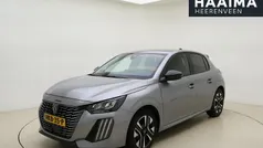 Grijs Gebruikt 2024 Peugeot 208 Allure Hatchback | € 22.950 (Eerlijke prijs)