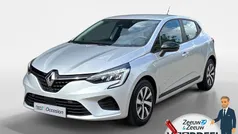 Gris platine d69 (licht grijs) Gebruikt 2023 Renault Clio V Equilibre Hatchback | € 13.935 (Super prijs)
