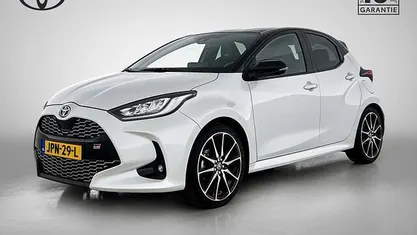 Occasion 2023 Toyota Yaris Sport Hatchback | € 24.945 (Eerlijke prijs)