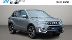 Grijs Gebruikt 2025 Suzuki Vitara Style SUV | € 28.450 (Eerlijke prijs)