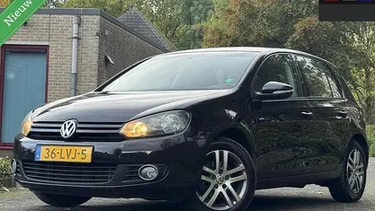 Zwart Gebruikt 2010 VW Golf VI Hatchback | € 4.899 (Eerlijke prijs)