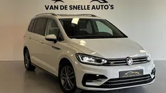 Wit Gebruikt 2017 VW Touran Highline MPV | € 16.990 (Eerlijke prijs)