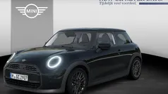 Gebruikt 2025 Mini Cooper Classic Hatchback | € 40.791 (Eerlijke prijs)