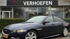 Blauw (metallic) Gebruikt 2018 Jaguar XE Portfolio Sedan | € 14.950 (Super prijs)