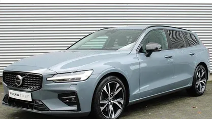 Occasion 2023 Volvo V60 Plus Stationwagen | € 36.950 (Eerlijke prijs)