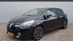 Zwart metallic Gebruikt 2015 Renault Clio IV Night&Day Hatchback | € 9.995 (Eerlijke prijs)