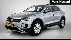 Grijs Gebruikt 2022 VW T-Roc Life SUV | € 23.900 (Eerlijke prijs)
