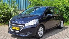 Blauw, metallic lak Gebruikt 2014 Peugeot 208 Access Hatchback | € 6.750 (Eerlijke prijs)