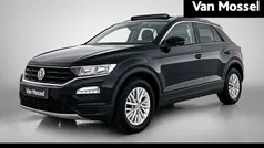 Zwart Gebruikt 2020 VW T-Roc Style SUV | € 25.400 (Eerlijke prijs)