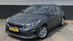 Grijs Gebruikt 2018 Kia Ceed Hatchback | € 13.700 (Eerlijke prijs)
