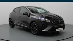 Zwart Gebruikt 2023 Renault Clio V Esprit Alpine Hatchback | € 23.290 (Eerlijke prijs)