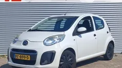 Wit, metallic lak Gebruikt 2013 Citroën C1 Attraction Hatchback | € 3.448 (Goede deal)