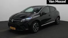 Gebruikt 2024 Renault Clio V Techno Hatchback | € 22.940 (Eerlijke prijs)