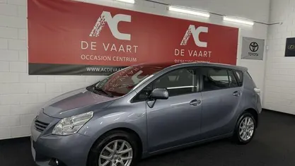 Blauw Gebruikt 2010 Toyota Verso MPV | € 8.950 (Eerlijke prijs)