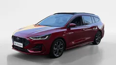 Rood Gebruikt 2024 Ford Focus ST-Line Stationwagen | € 29.830 (Eerlijke prijs)