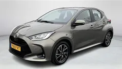 Groen Gebruikt 2022 Toyota Yaris Hybrid Hatchback | € 20.950 (Eerlijke prijs)