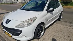 Wit Gebruikt 2012 Peugeot 206+ Access Hatchback | € 1.999 (Goede deal)