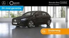 Zwart Gebruikt 2022 Mercedes B250e Luxury MPV | € 30.850 (Eerlijke prijs)