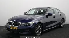 Gebruikt 2021 BMW 318 Executive Sedan | € 30.845 (Eerlijke prijs)