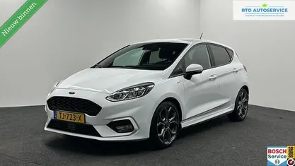 Wit Gebruikt 2018 Ford Fiesta ST-Line Hatchback | € 11.500 (Eerlijke prijs)