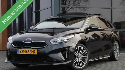 Zwart Gebruikt 2019 Kia ProCeed Stationwagen | € 19.750 (Eerlijke prijs)