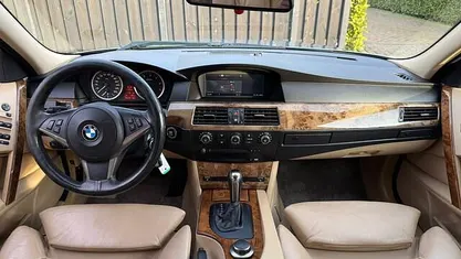Grijs (metallic) Occasion 2006 BMW 525 Executive Stationwagen | € 3.490 (Eerlijke prijs)
