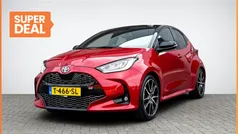 Rood Gebruikt 2023 Toyota Yaris Hybrid Sport Hatchback | € 26.594 (Eerlijke prijs)
