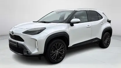 Wit Occasion 2025 Toyota Yaris Cross SUV | € 22.945 (Super prijs)