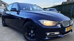 Blauw, metallic lak Gebruikt 2014 BMW 318 Executive Stationwagen | € 5.950 (Eerlijke prijs)