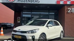 Wit Gebruikt 2018 Kia Rio Hatchback | € 13.445 (Eerlijke prijs)