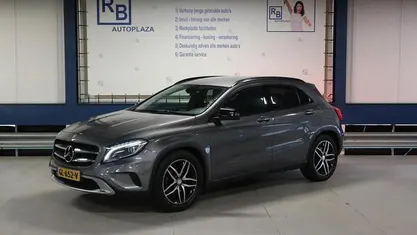 Grijs Occasion 2015 Mercedes GLA180 Ambition SUV | € 14.950 (Eerlijke prijs)