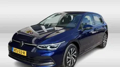 Gebruikt 2022 VW Golf VIII Style Hatchback | € 25.950 (Goede deal)